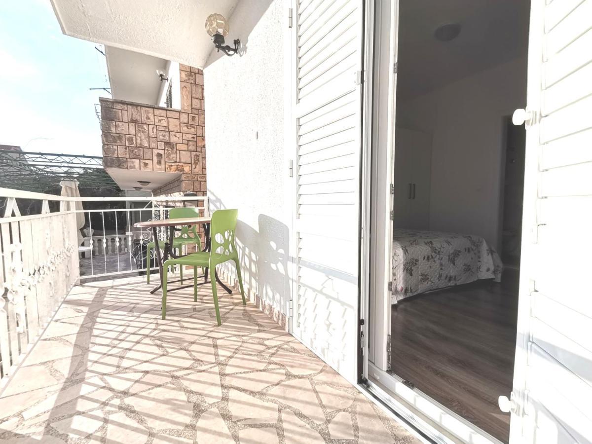 Top Studio 9 Makarska Rivijera Promajna Exteriör bild