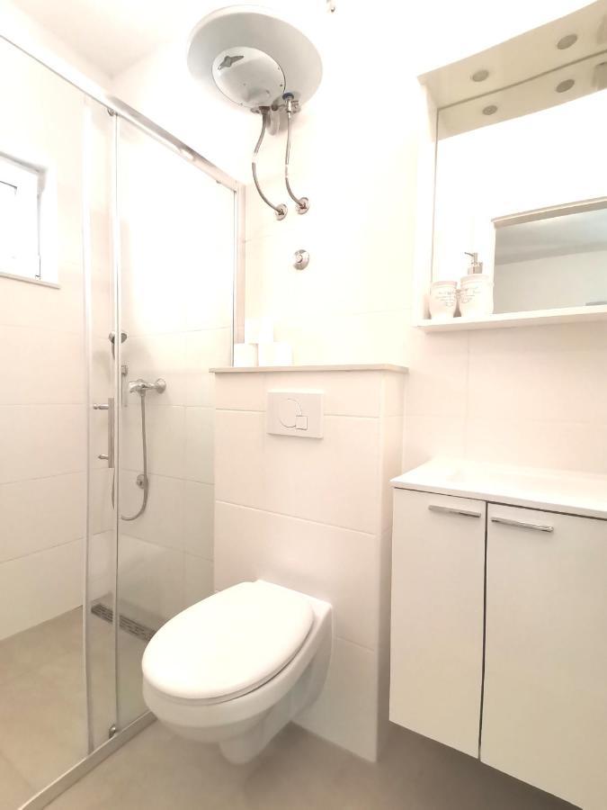 Top Studio 9 Makarska Rivijera Promajna Exteriör bild